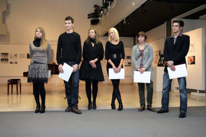 Pametni kuhinjski dodatki Gorenje oblikovani v trendu »SIMPLICITY« in najboljše z BIO 21 