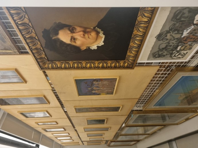 Vodstvo po aktualni razstavi z ustvarjalno delavnico: »Skrivnosti depoja«