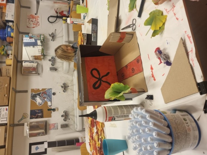 Moja galerija v škatli